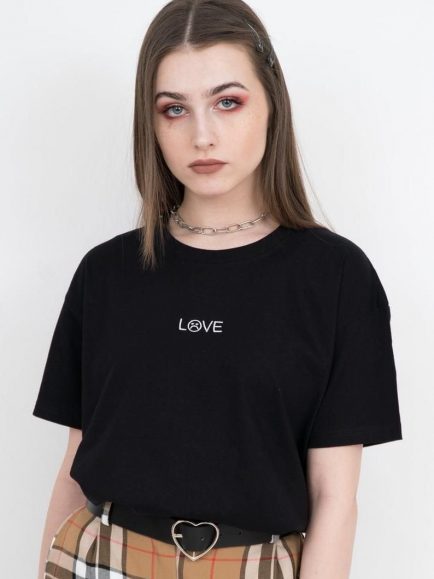 Love minimal black half sleeve tshirt