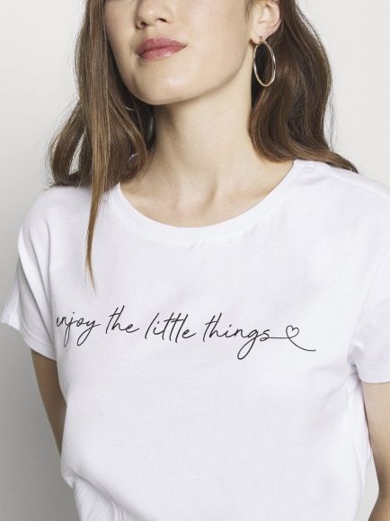 Minimal tshirt
