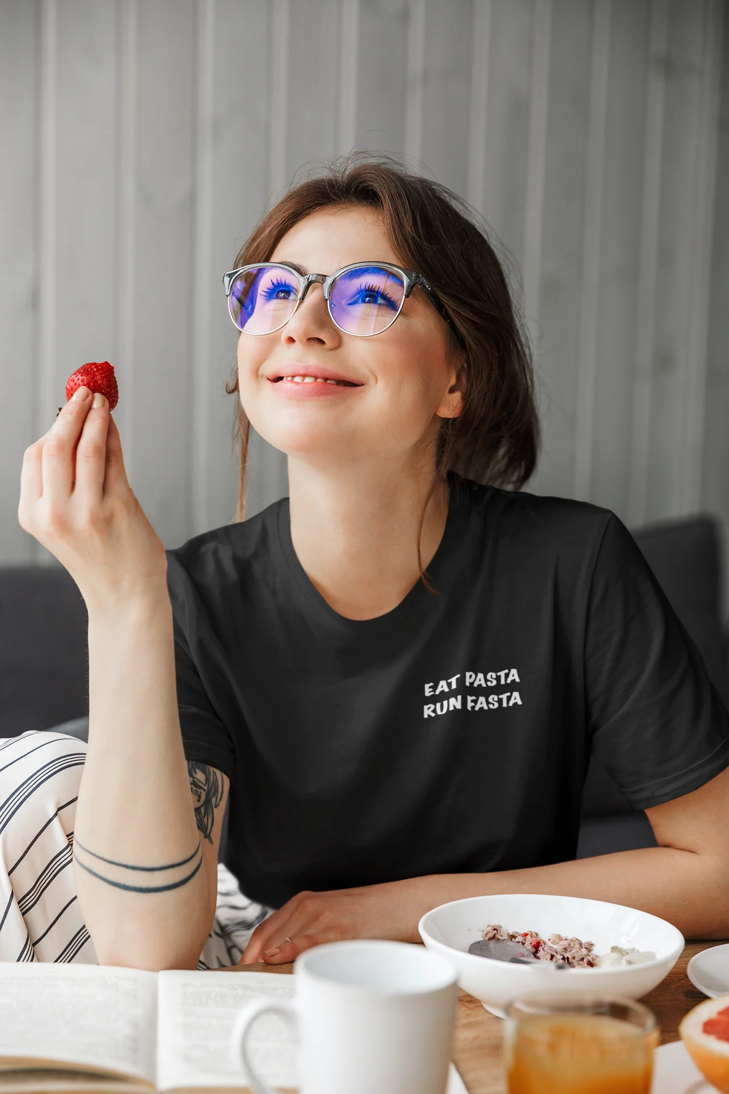 Eat pasta Run fasta T-shirt - Image 2